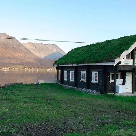 Lyngen Ski- Og Fiskecamp Lenangsoyra Exterior photo