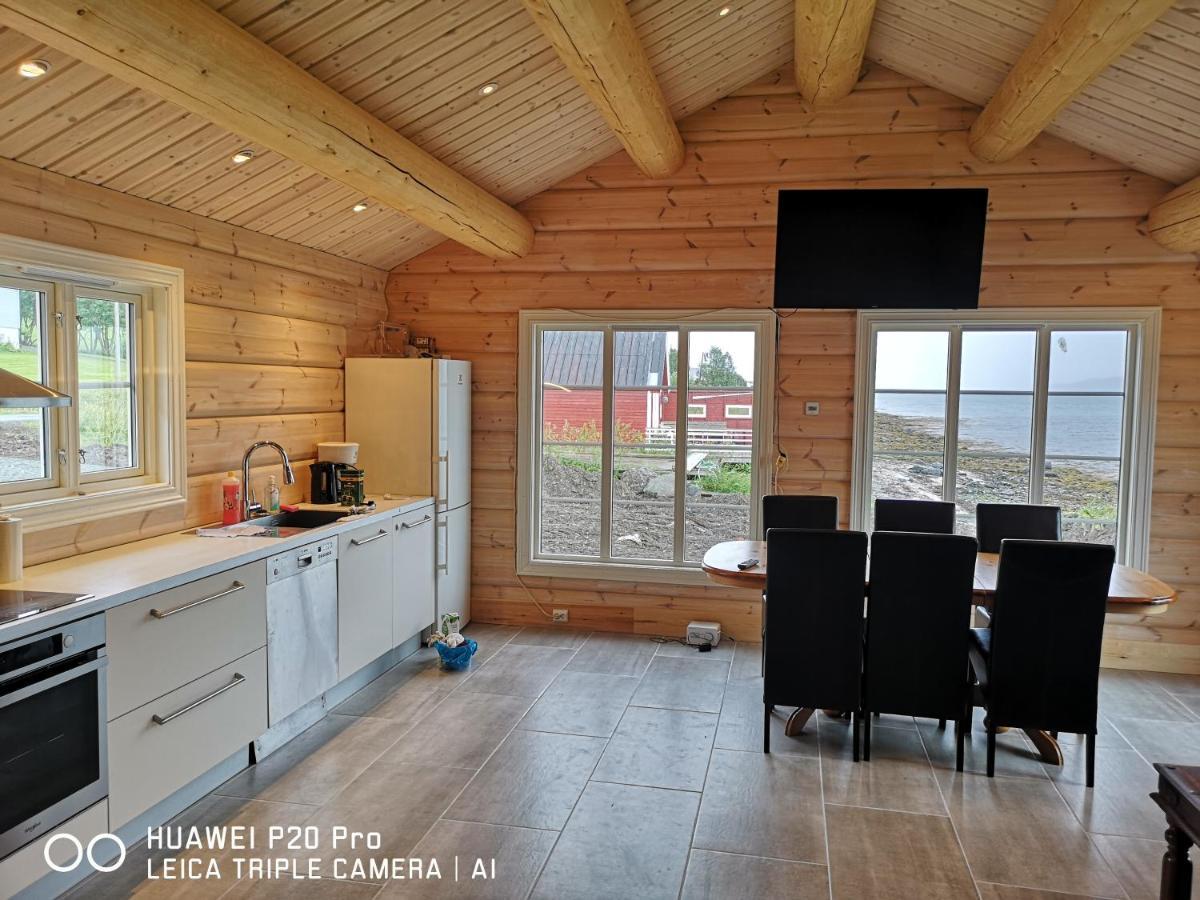 Lyngen Ski- Og Fiskecamp Lodge Lenangsoyra
