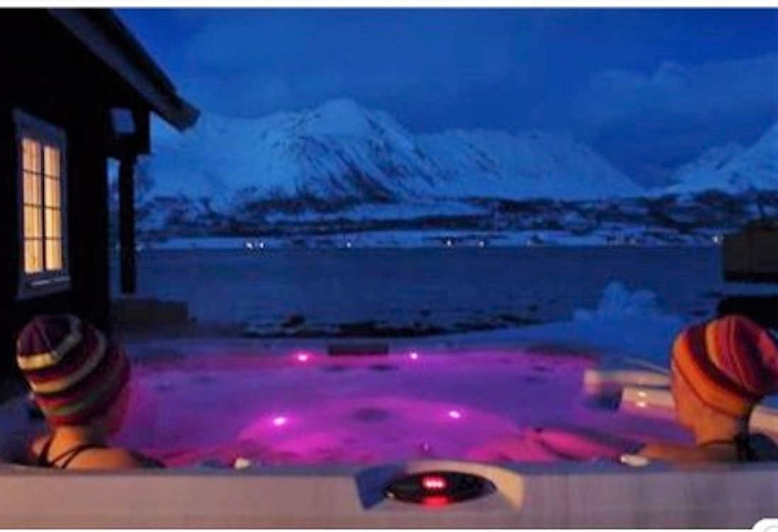 Lyngen Ski- Og Fiskecamp *