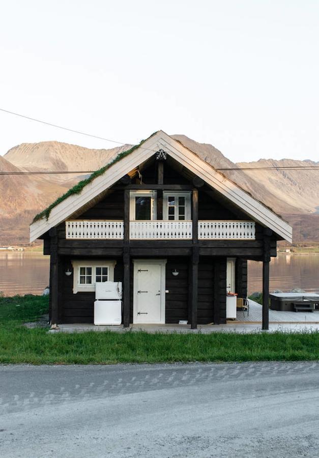 Lyngen Ski- Og Fiskecamp Lodge Lenangsoyra